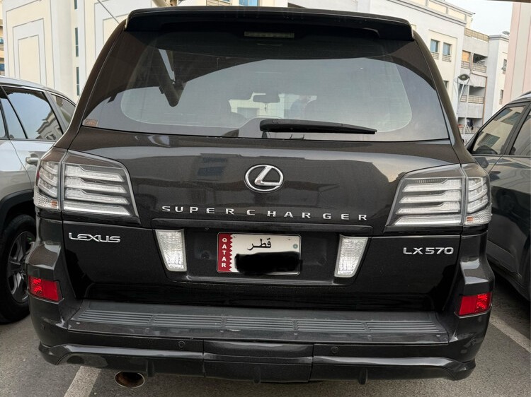 Lexus LX 570 2012 - Image 4
