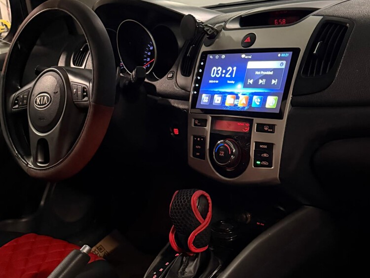 Kia Cerato Koup 2012 - Image 4
