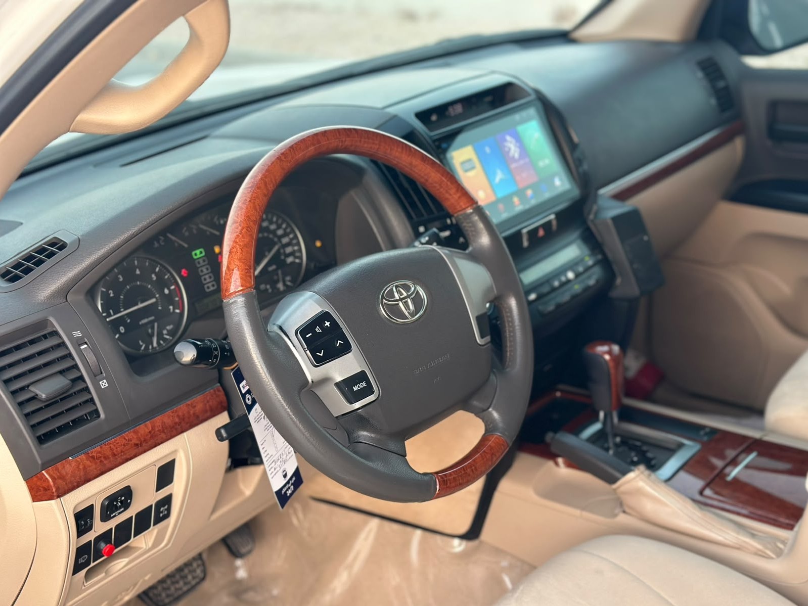 Toyota Land Cruiser GX.R 2013 - Image 4
