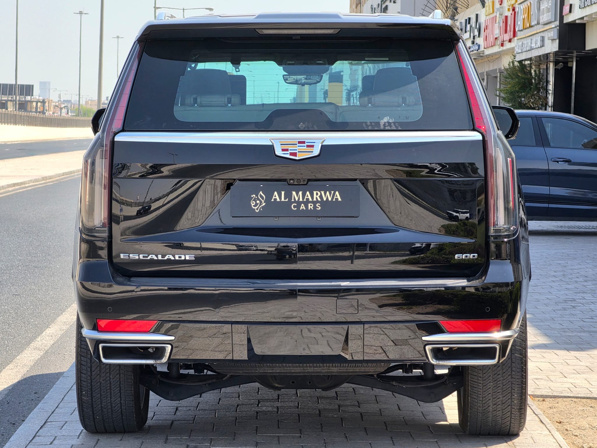 Cadillac Escalade  Esv premium luxury  2024 - Image 4