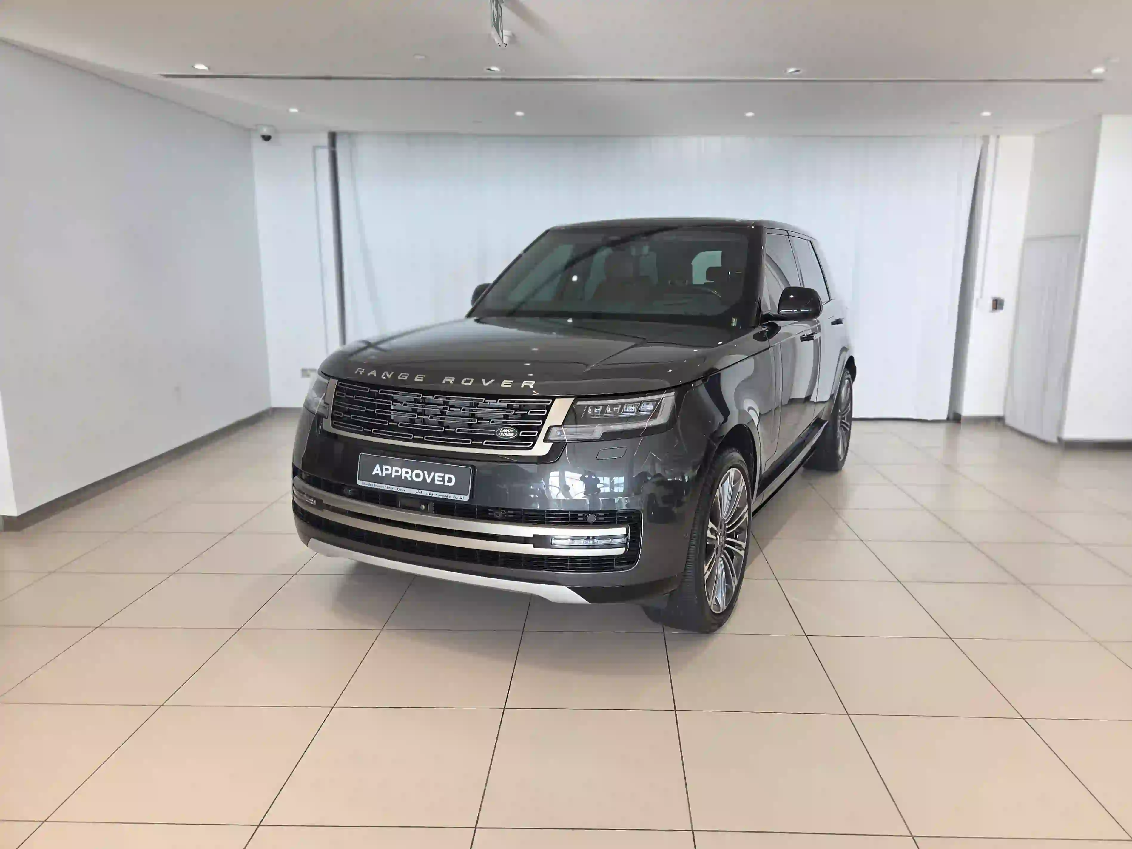 لاند روفر رينج روفر 4.4 V8 HSE 2024 - Image 1