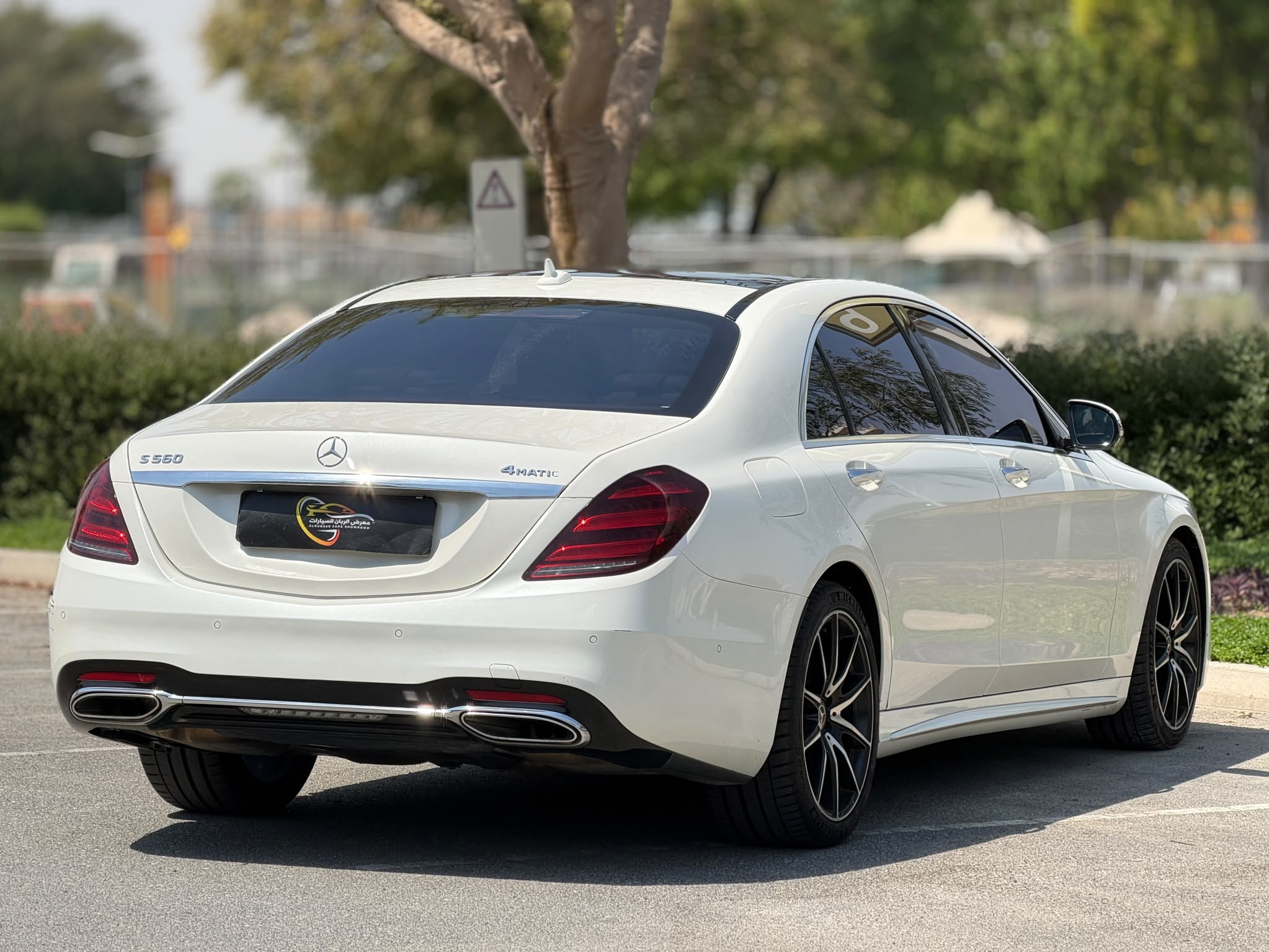 Mercedes-Benz S-Class Sedan 560 2018 - Image 4