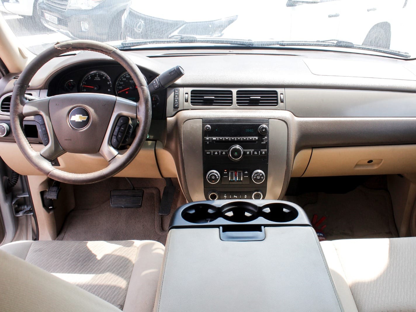 Chevrolet Tahoe 2013 - Image 2