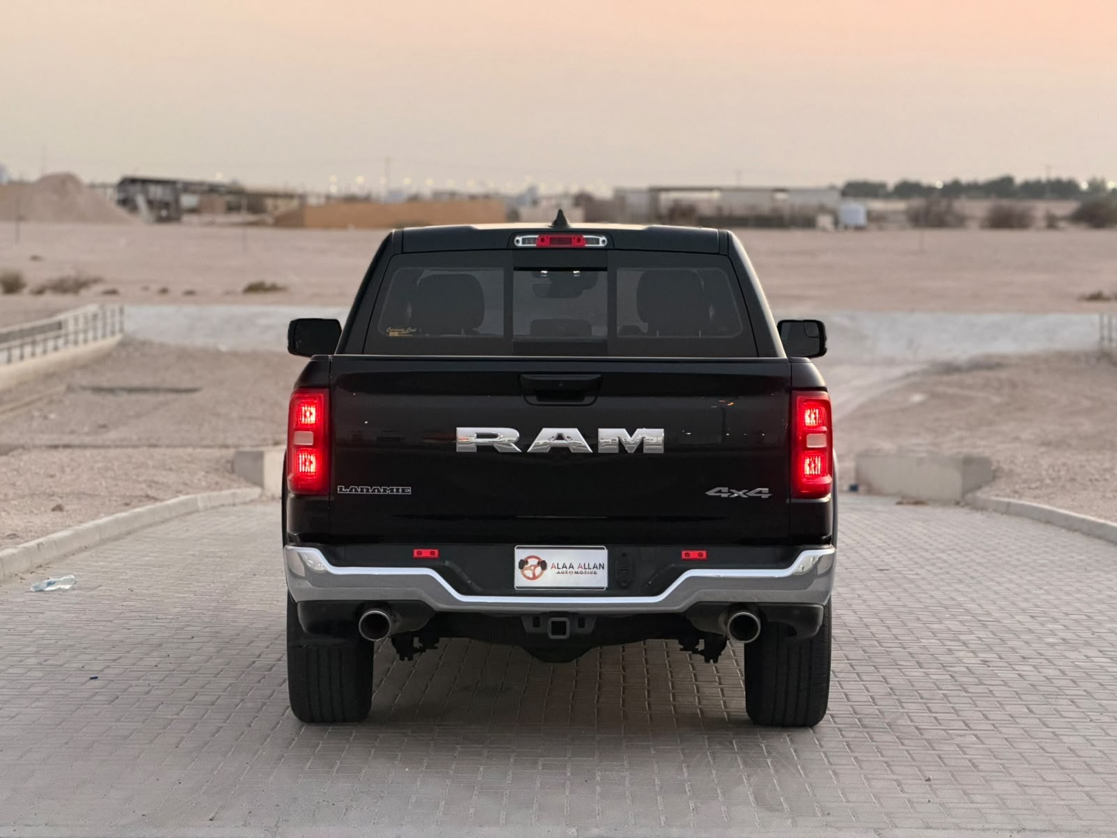 Dodge Ram Laramie 2025 - Image 4