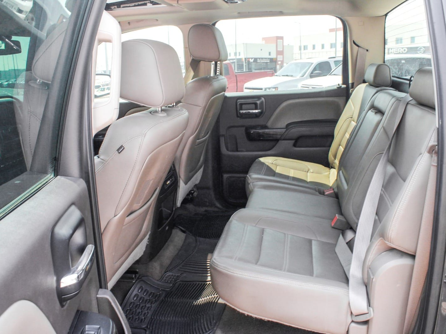 GMC Denali NY 2015 - Image 2