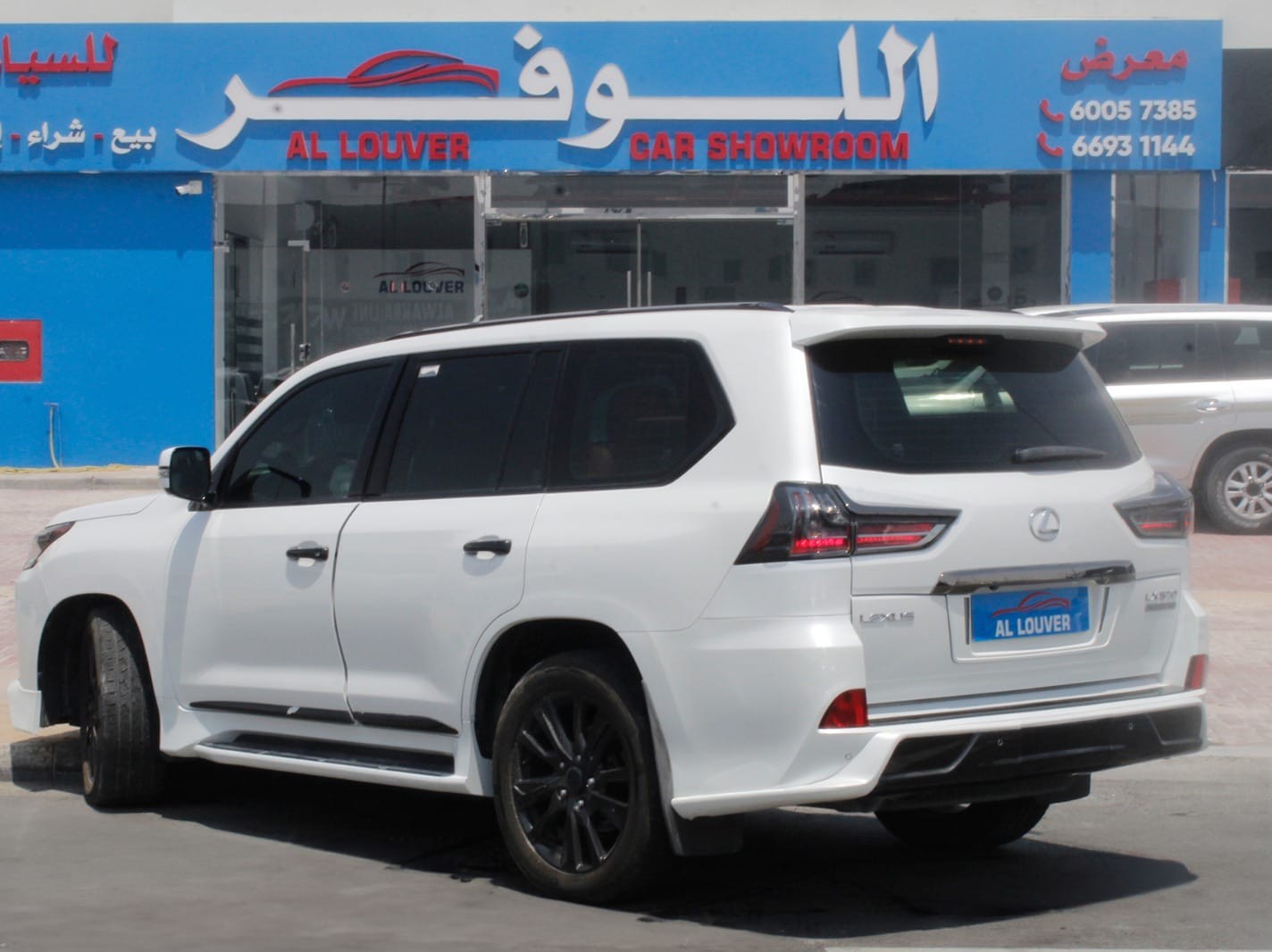 Lexus LX 570 S Black Edition 2017 - Image 3
