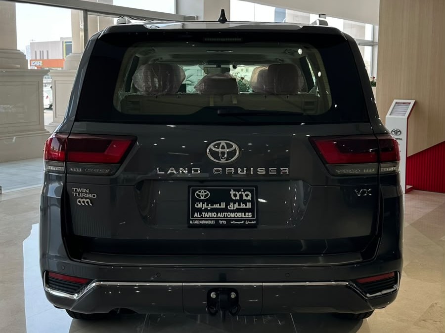 Toyota Land Cruiser VX Twin Turbo 2026 - Image 3