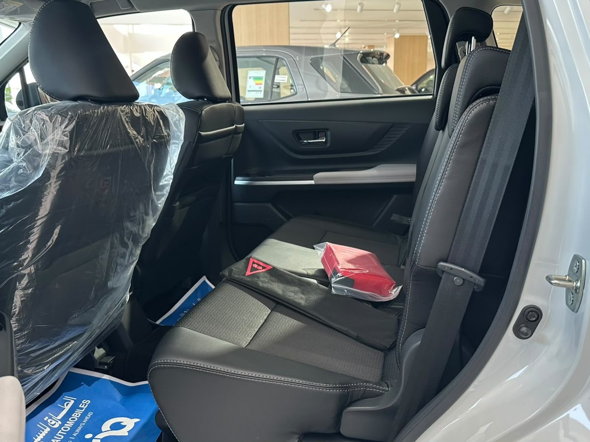 Toyota veloz 2026 - Image 2