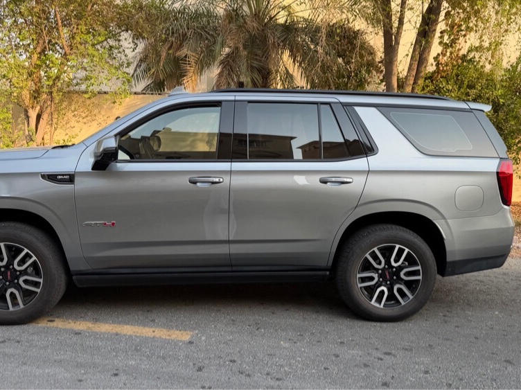 GMC Yukon AT4 2023 - Image 3