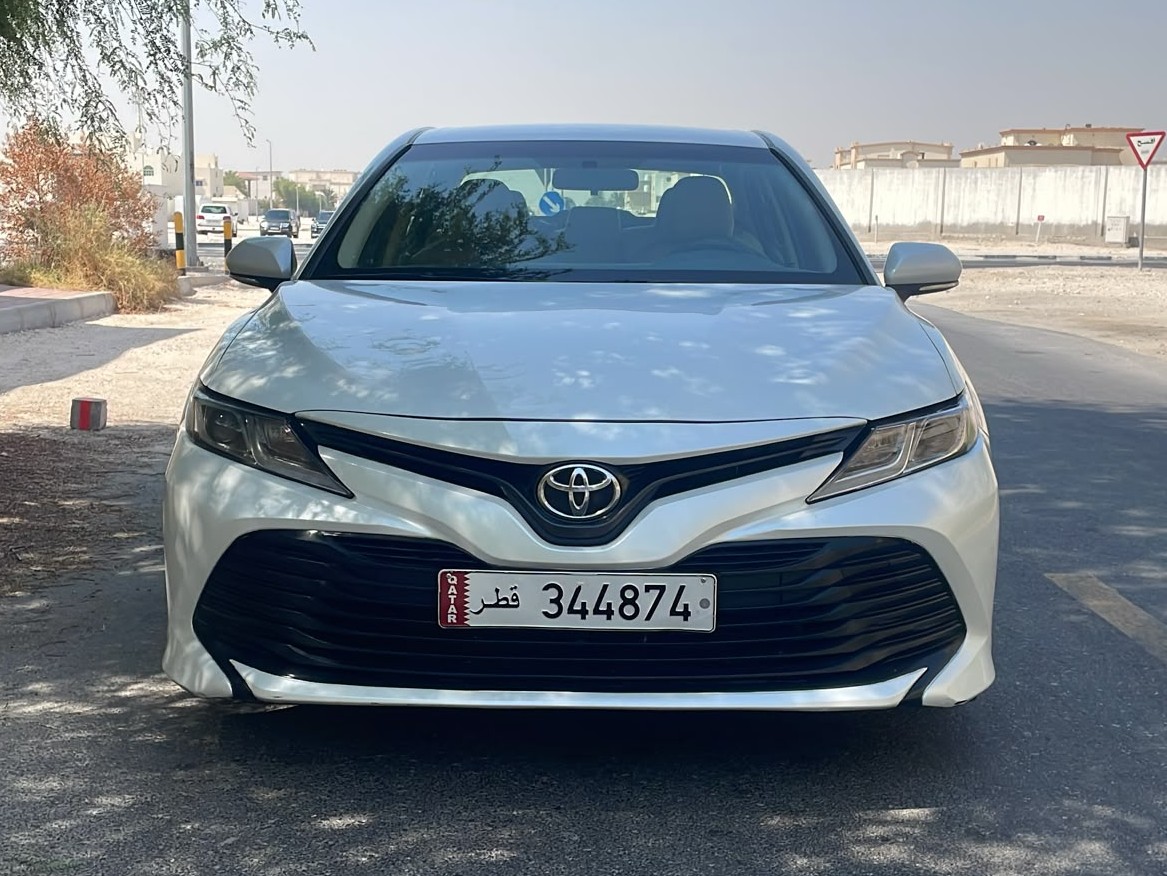 Toyota Camry LE 2018 - Image 3