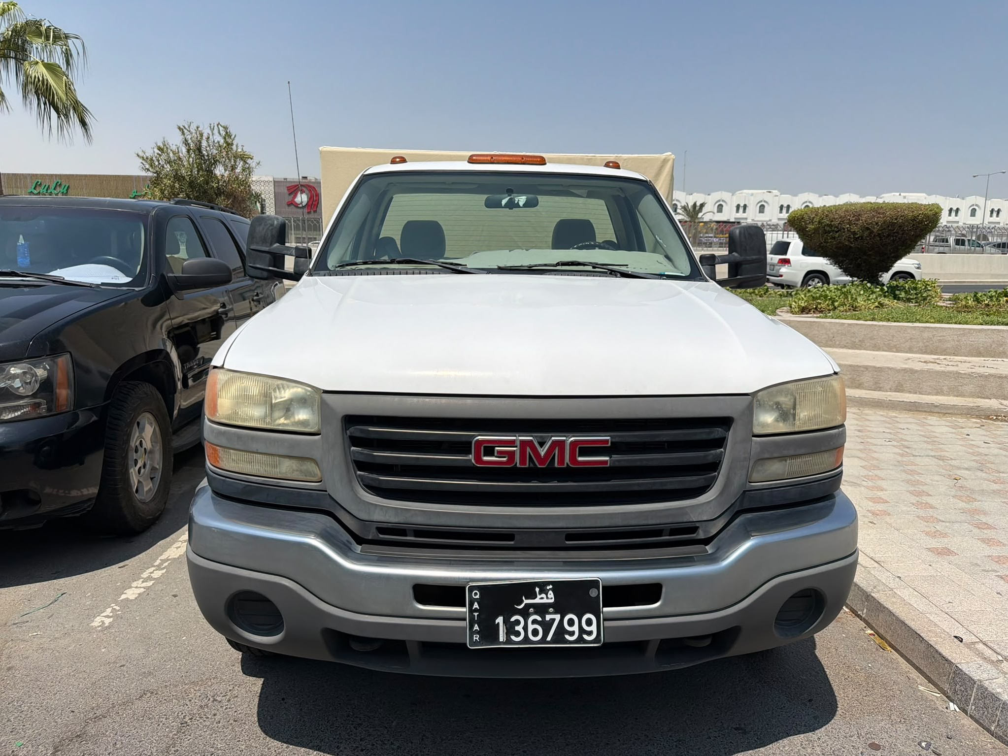 GMC Sierra 3500 HD 2006 - Image 2