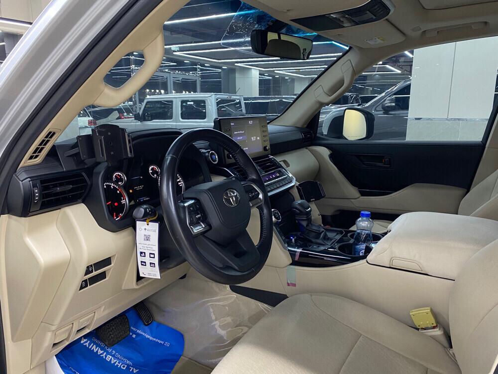 Toyota Land Cruiser GXR Twin Turbo 2022 - Image 2