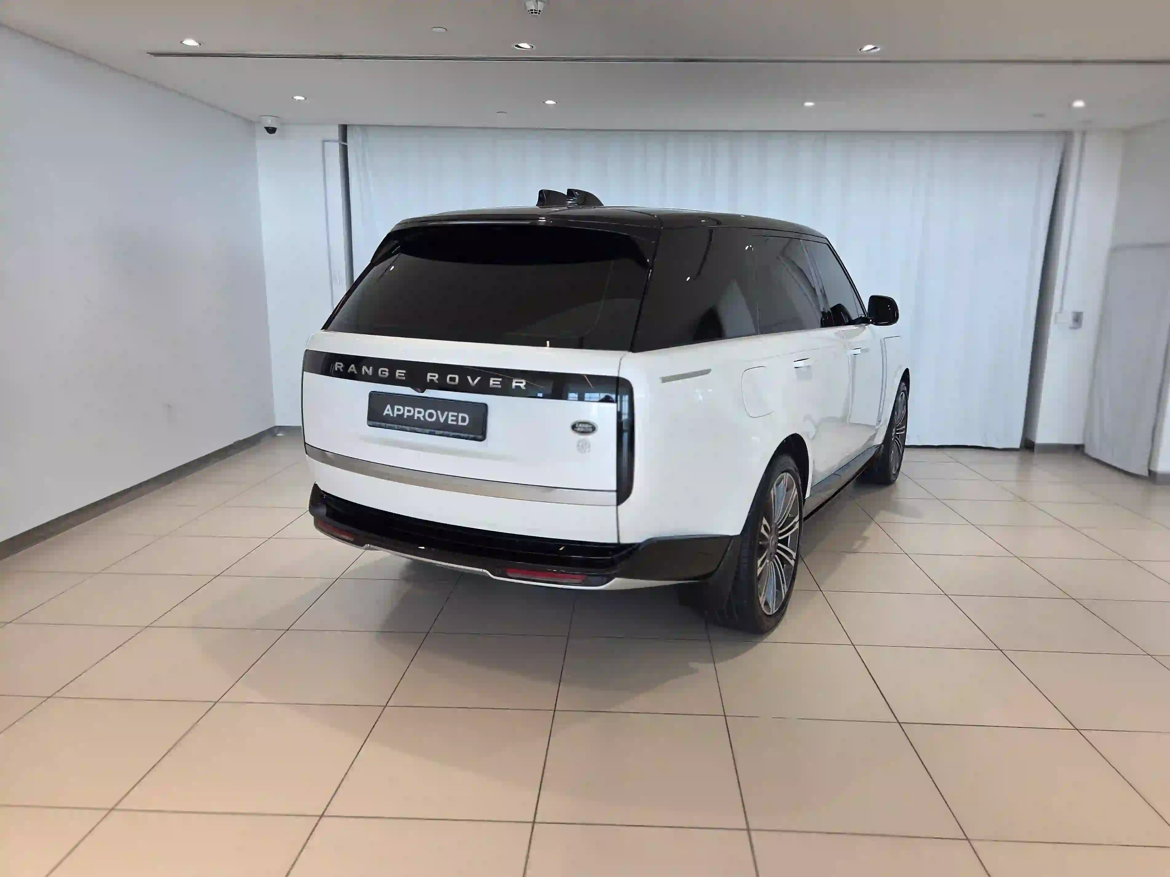 Land Rover Range Rover 4.4 V8 Autobiography 2022 - Image 4