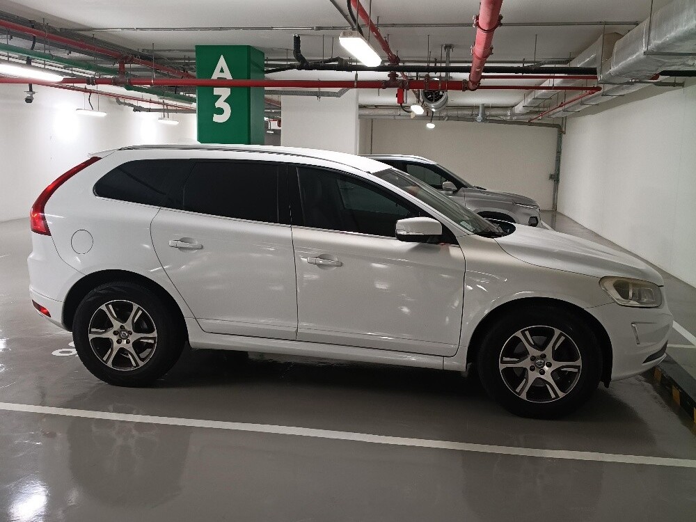 Volvo XC60 2014 - Image 2