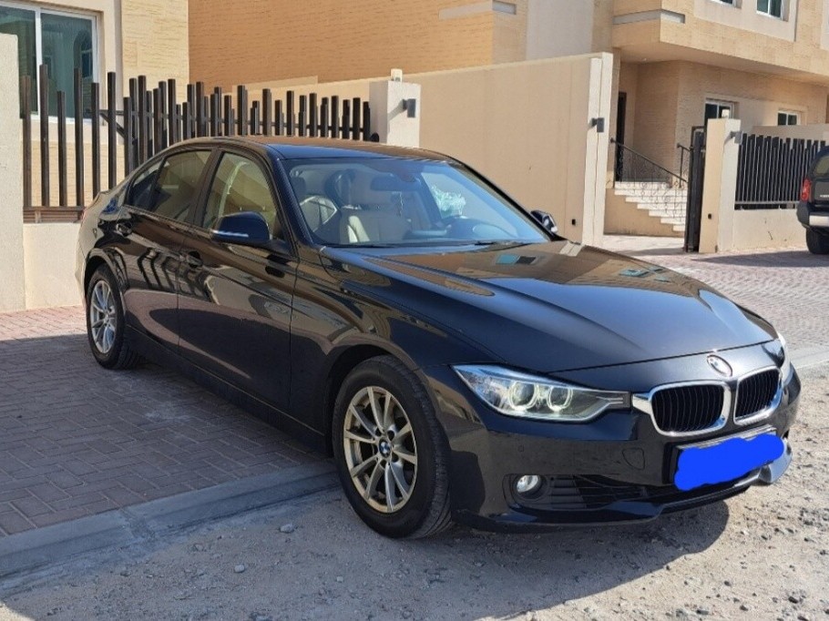 BMW 3-Series 320 i 2012