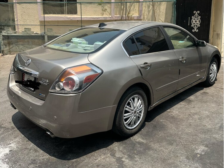 Nissan Altima Standard 2012 - Image 4