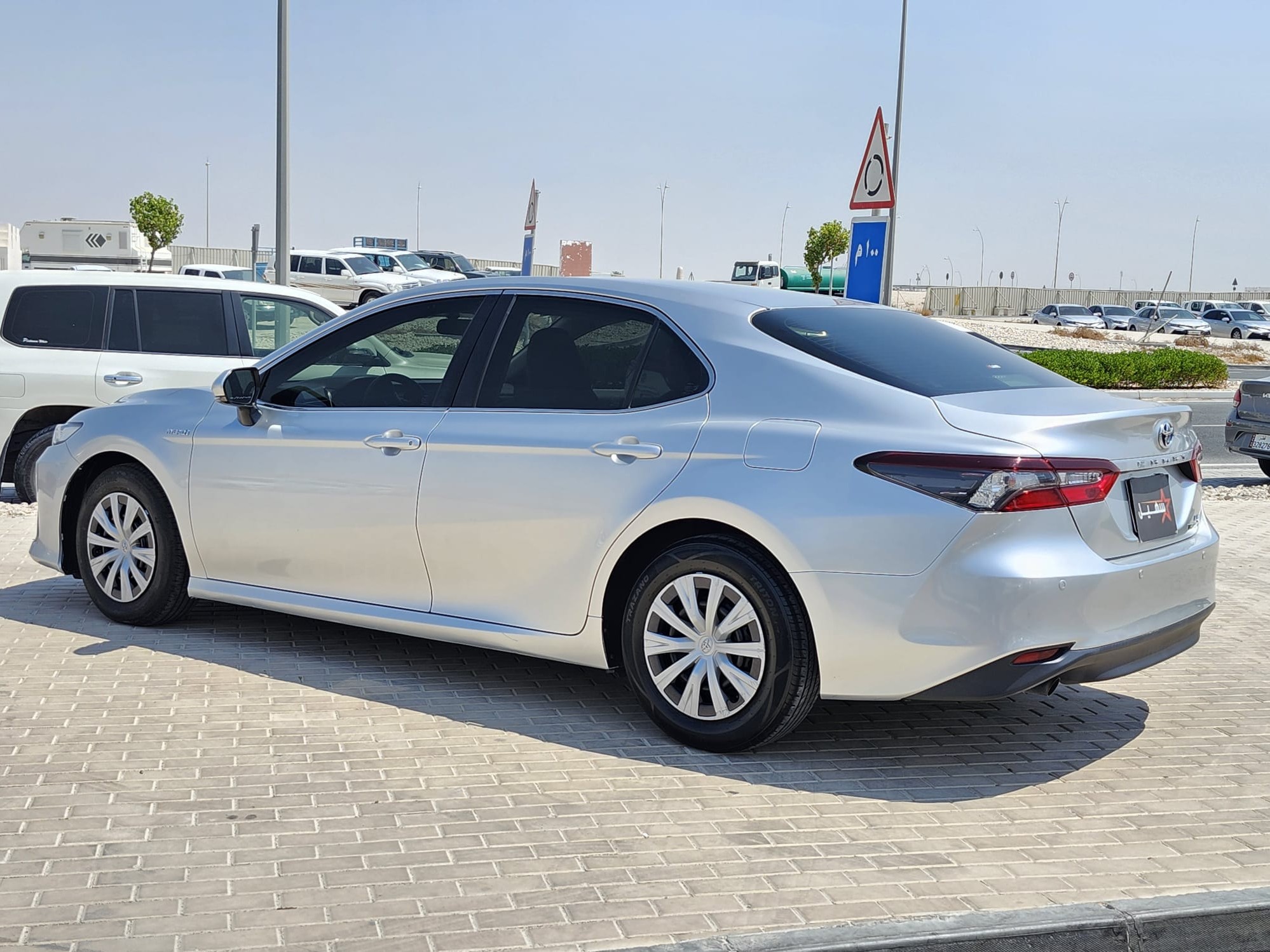 Toyota Camry HYBRID 2022 - Image 3