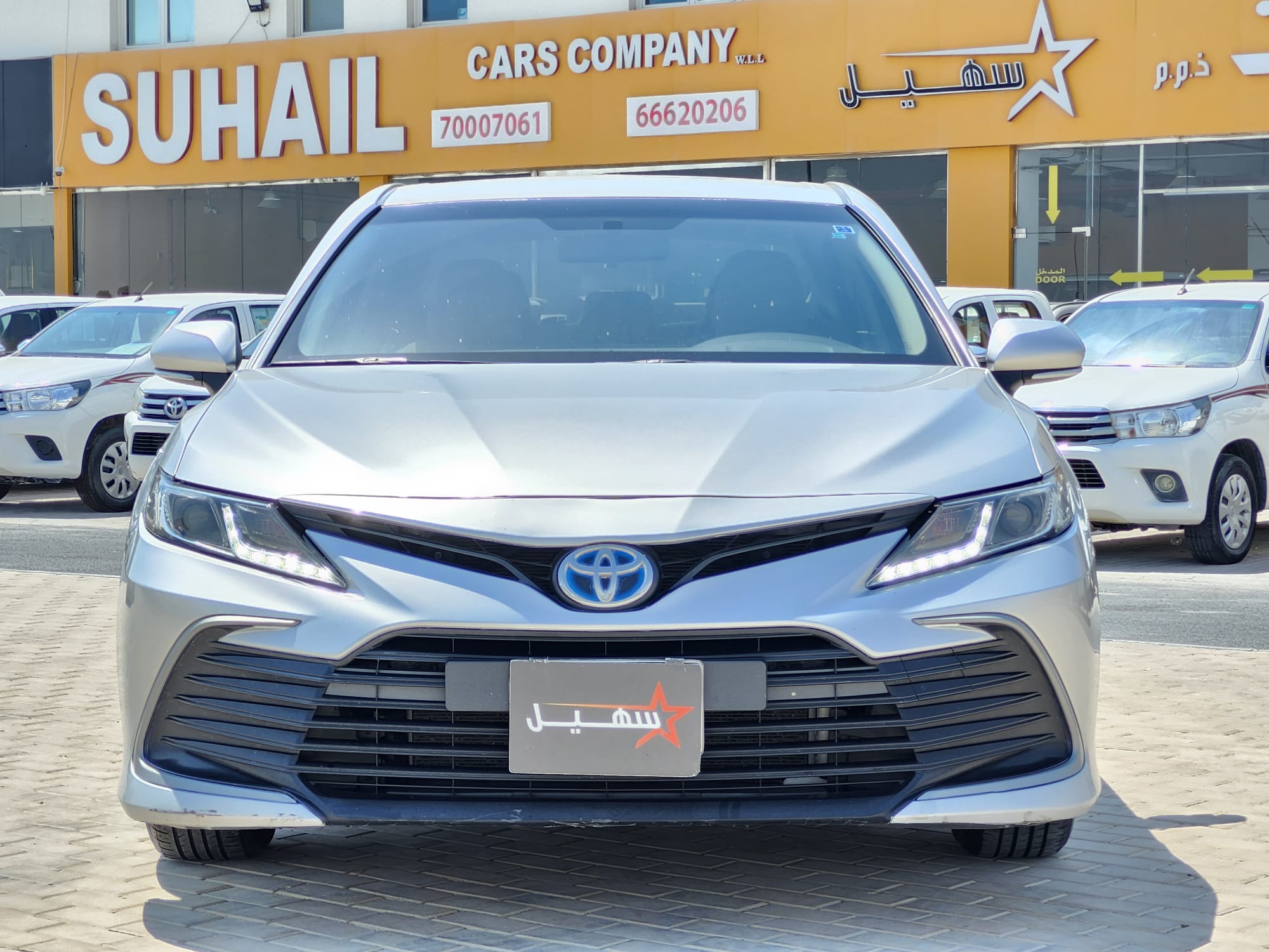 Toyota Camry HYBRID 2022 - Image 2