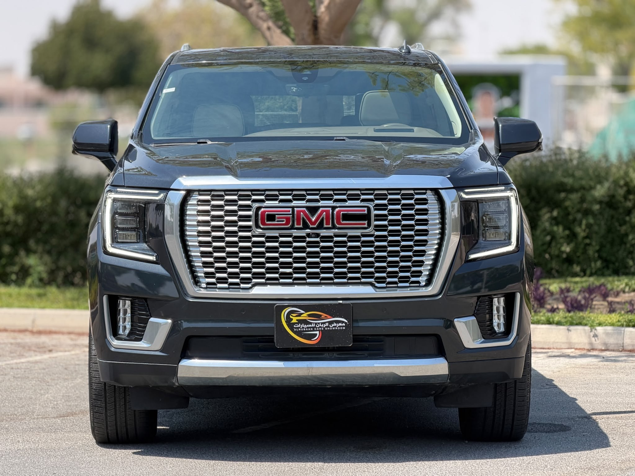 GMC Yukon Denali XL 2021 - Image 2