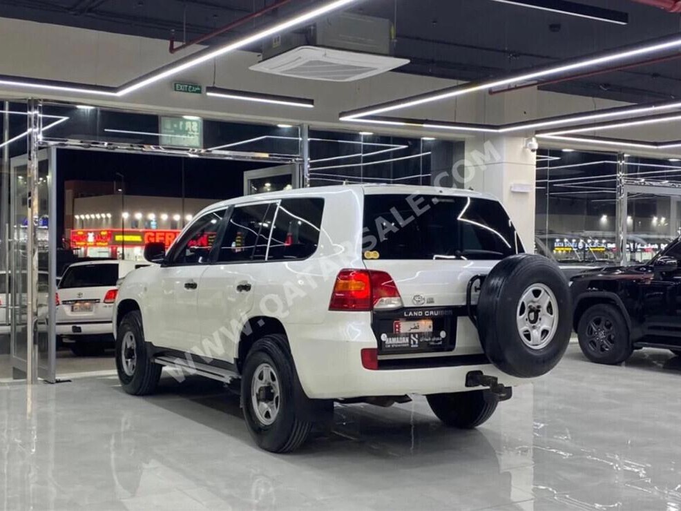 Toyota Land Cruiser G standard 2011 - Image 2