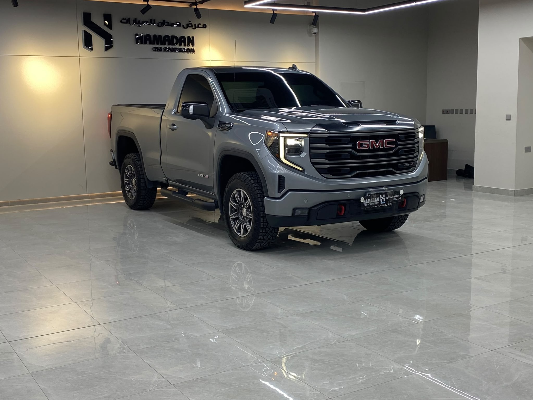 GMC Sierra AT4 2023 - Image 1
