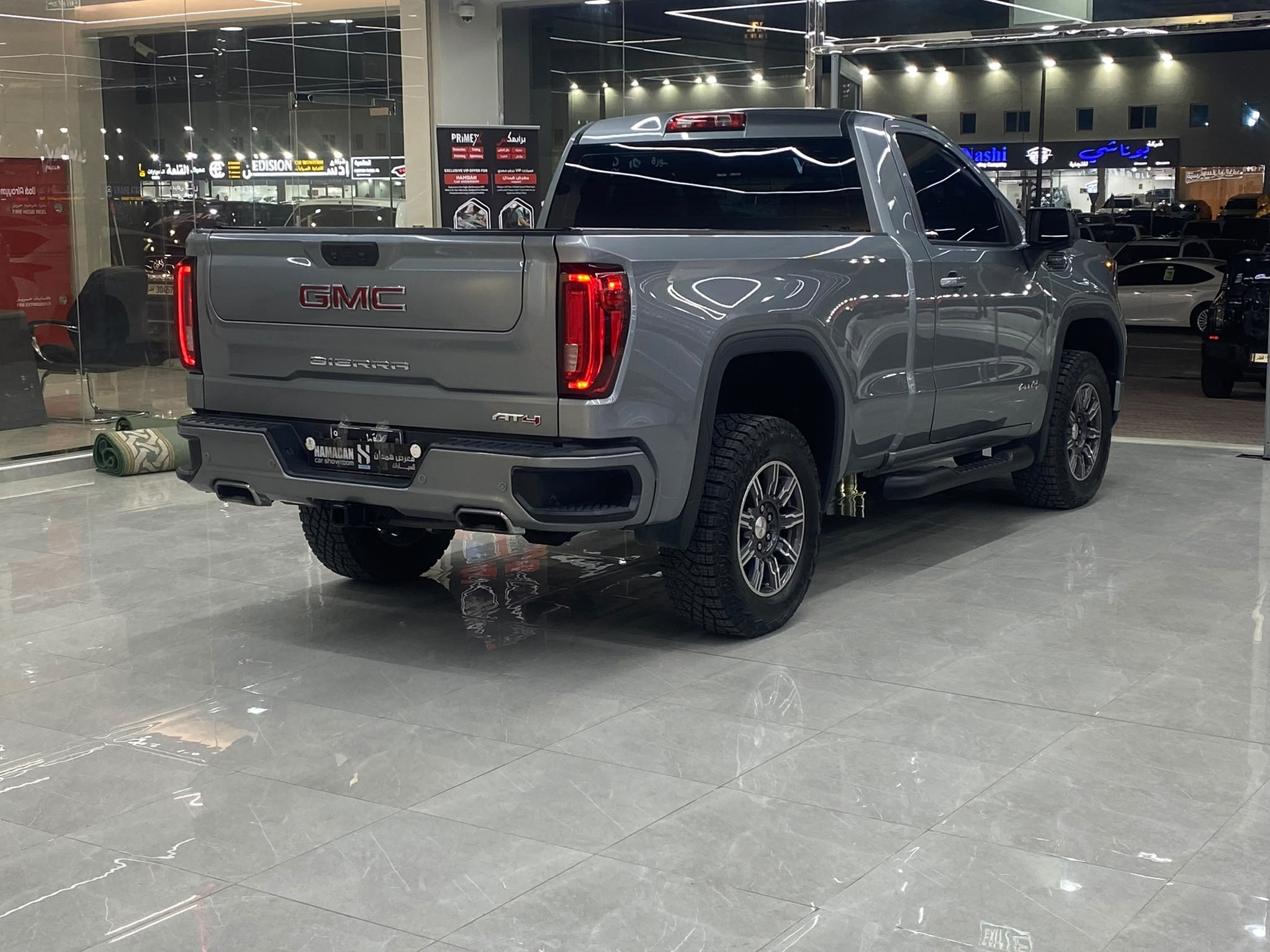 GMC Sierra AT4 2023 - Image 3