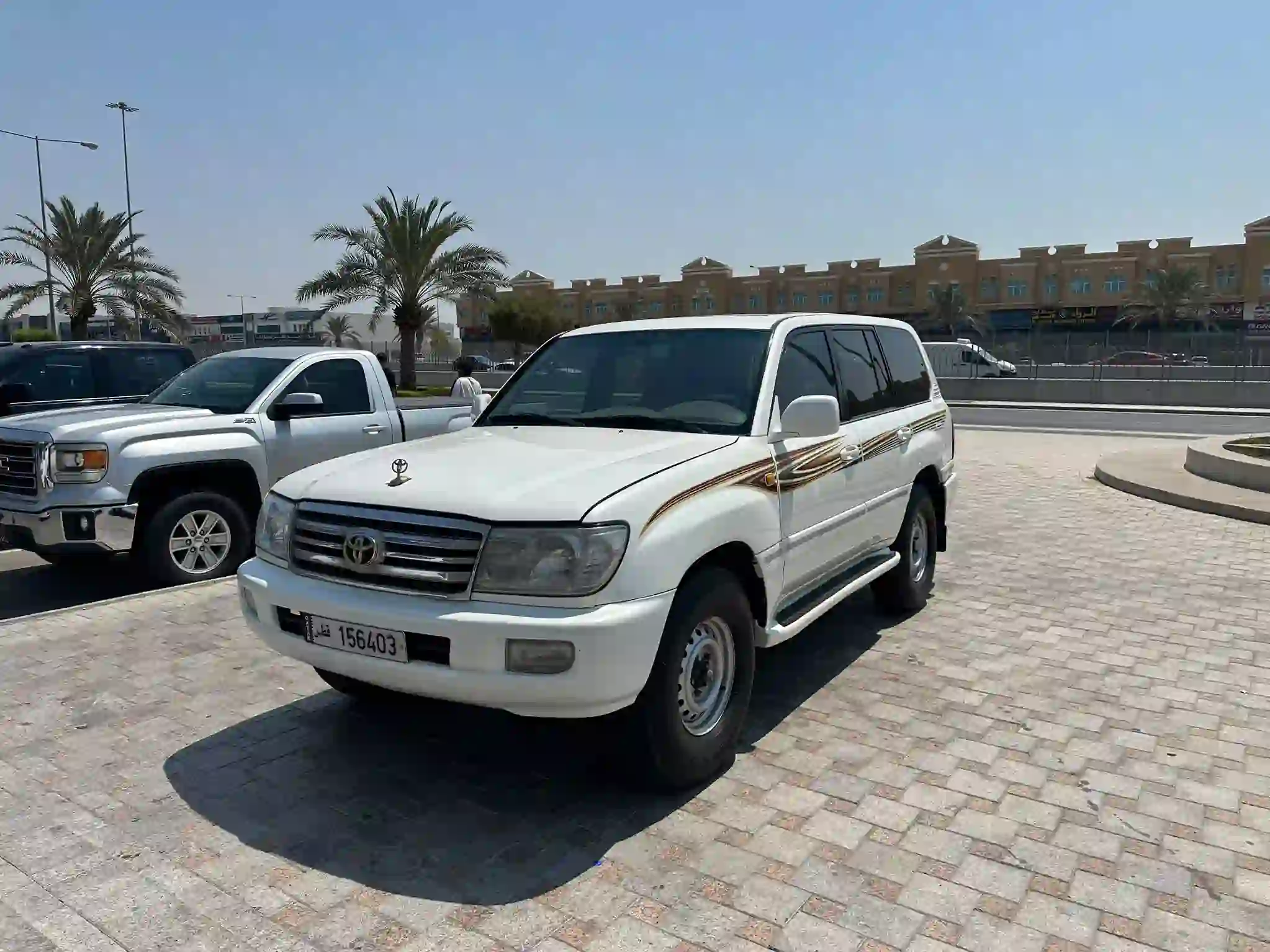 Toyota Land Cruiser GXR v6 2007 - Image 2
