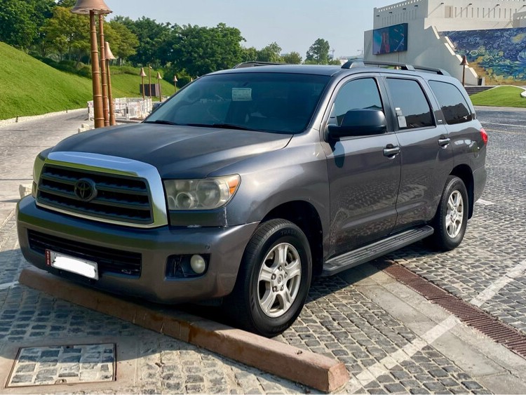 Toyota Sequoia SR5 2015 - Image 1
