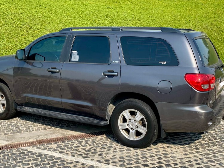 Toyota Sequoia SR5 2015 - Image 2