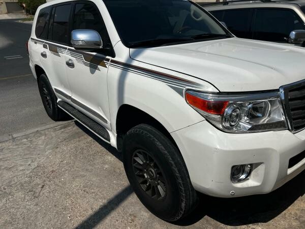 Toyota Land Cruiser GX.R 2015 - Image 1