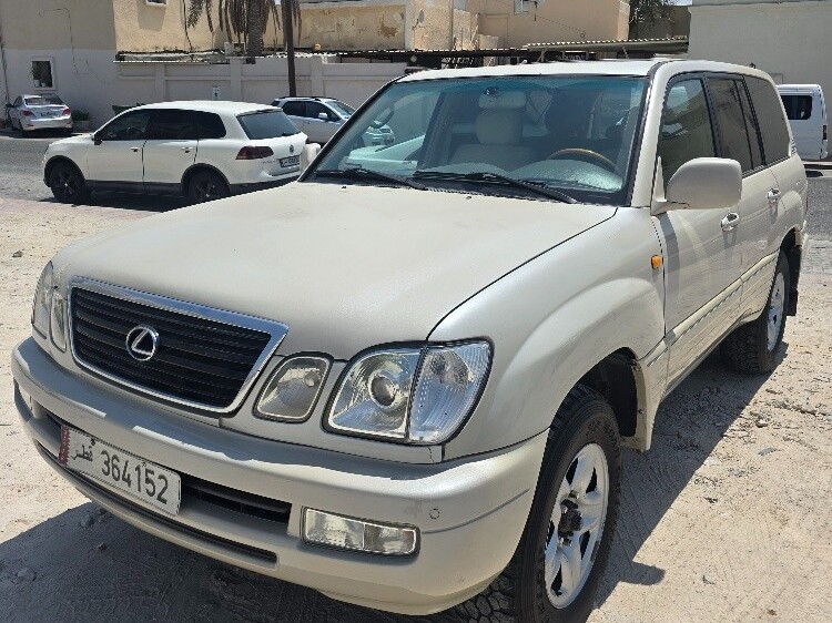 Lexus LX 470 2004 - Image 2