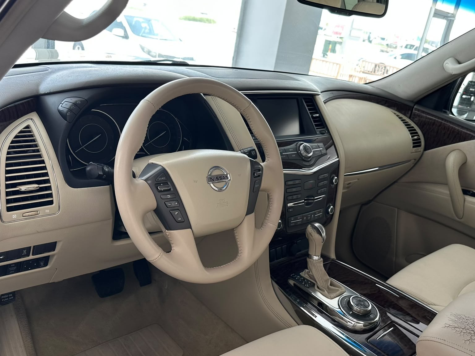 Nissan Patrol SE 2012 - Image 4