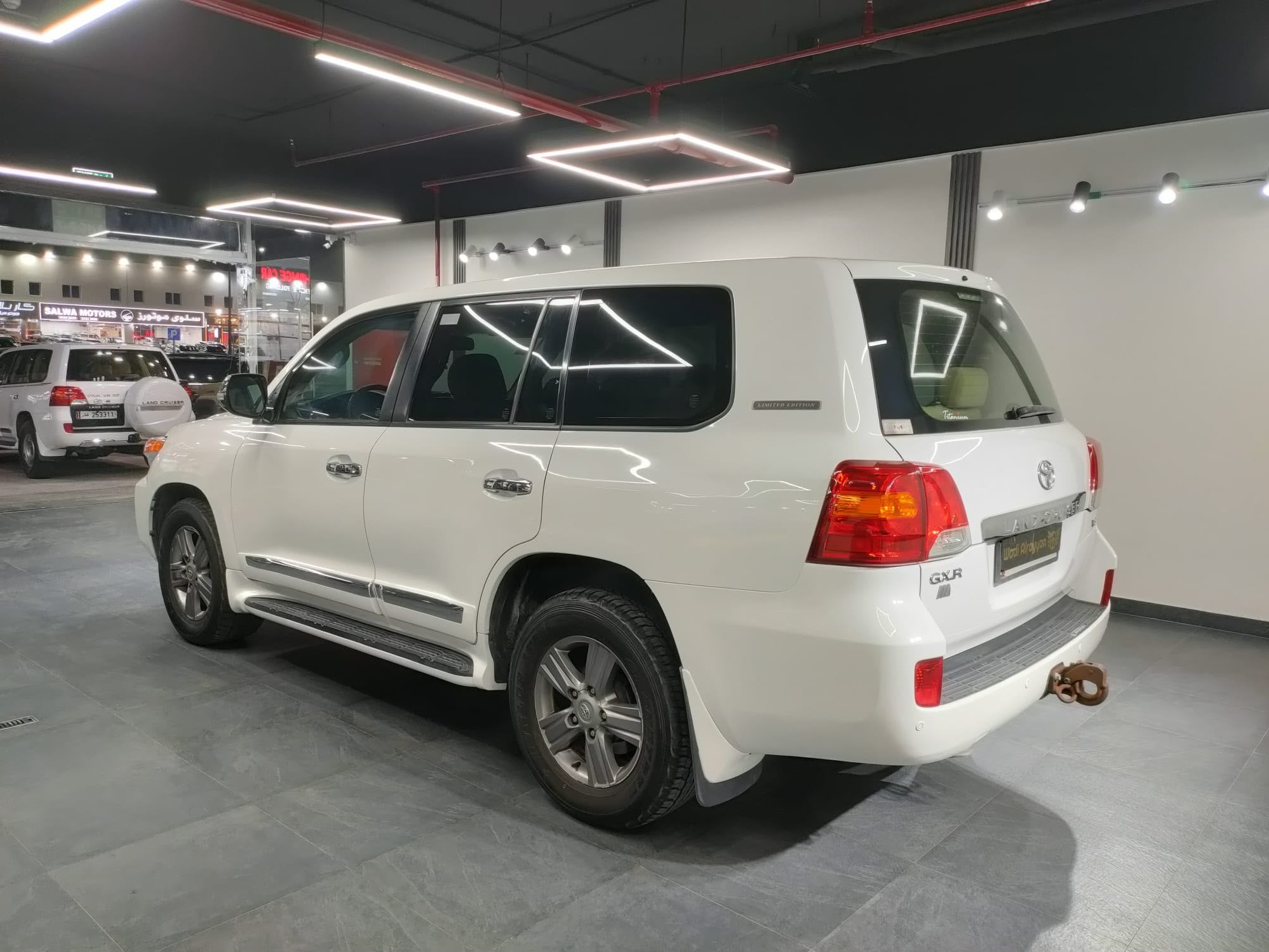 Toyota Land Cruiser GXR v8 2015 - Image 4