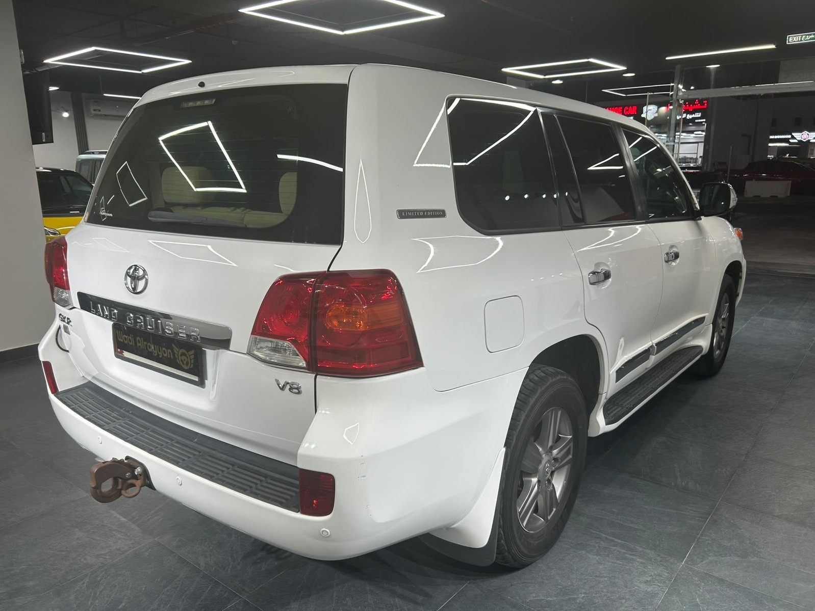 Toyota Land Cruiser GXR v8 2015 - Image 3
