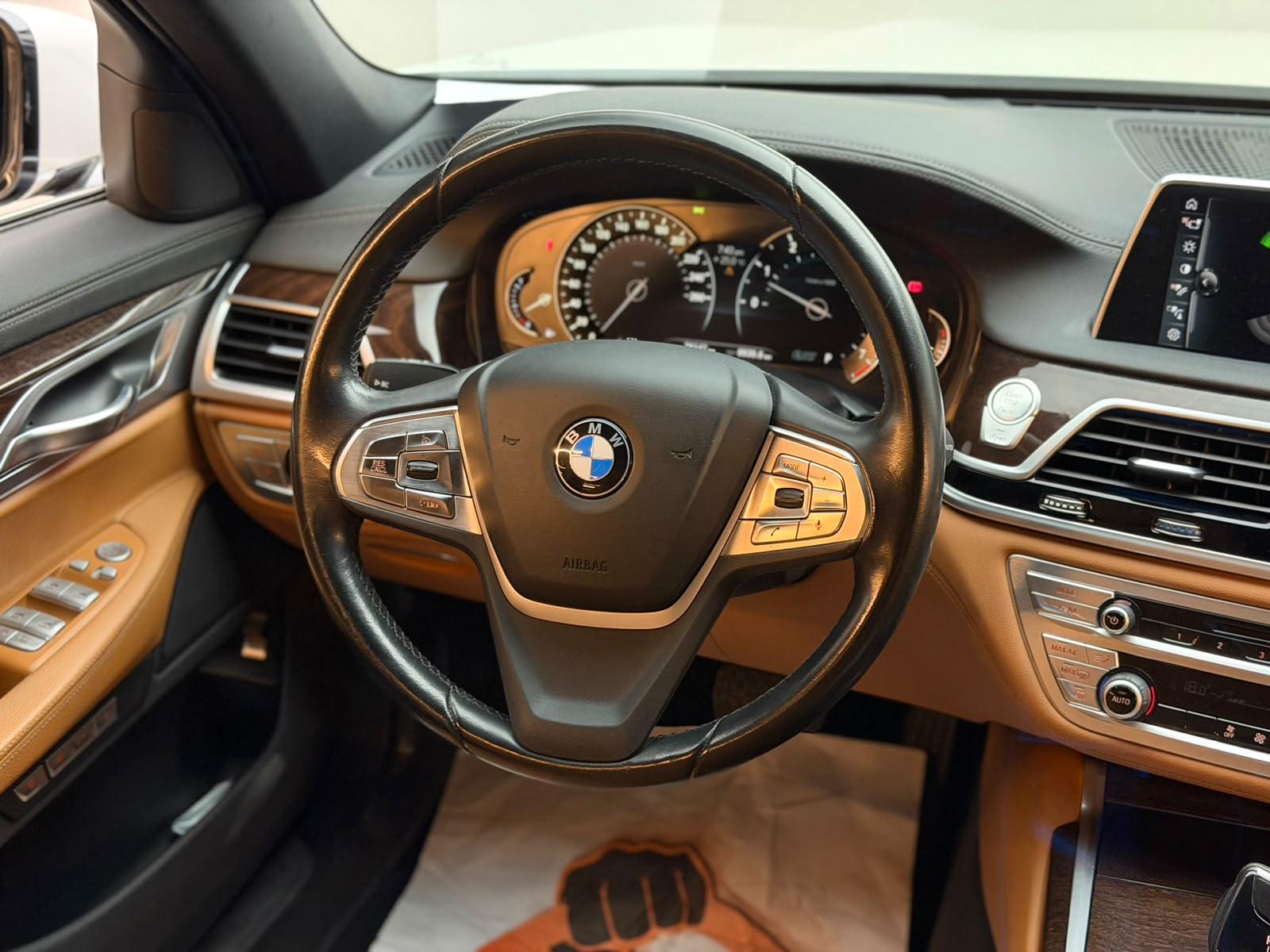BMW 7-Series 730 Li 2017 - Image 4