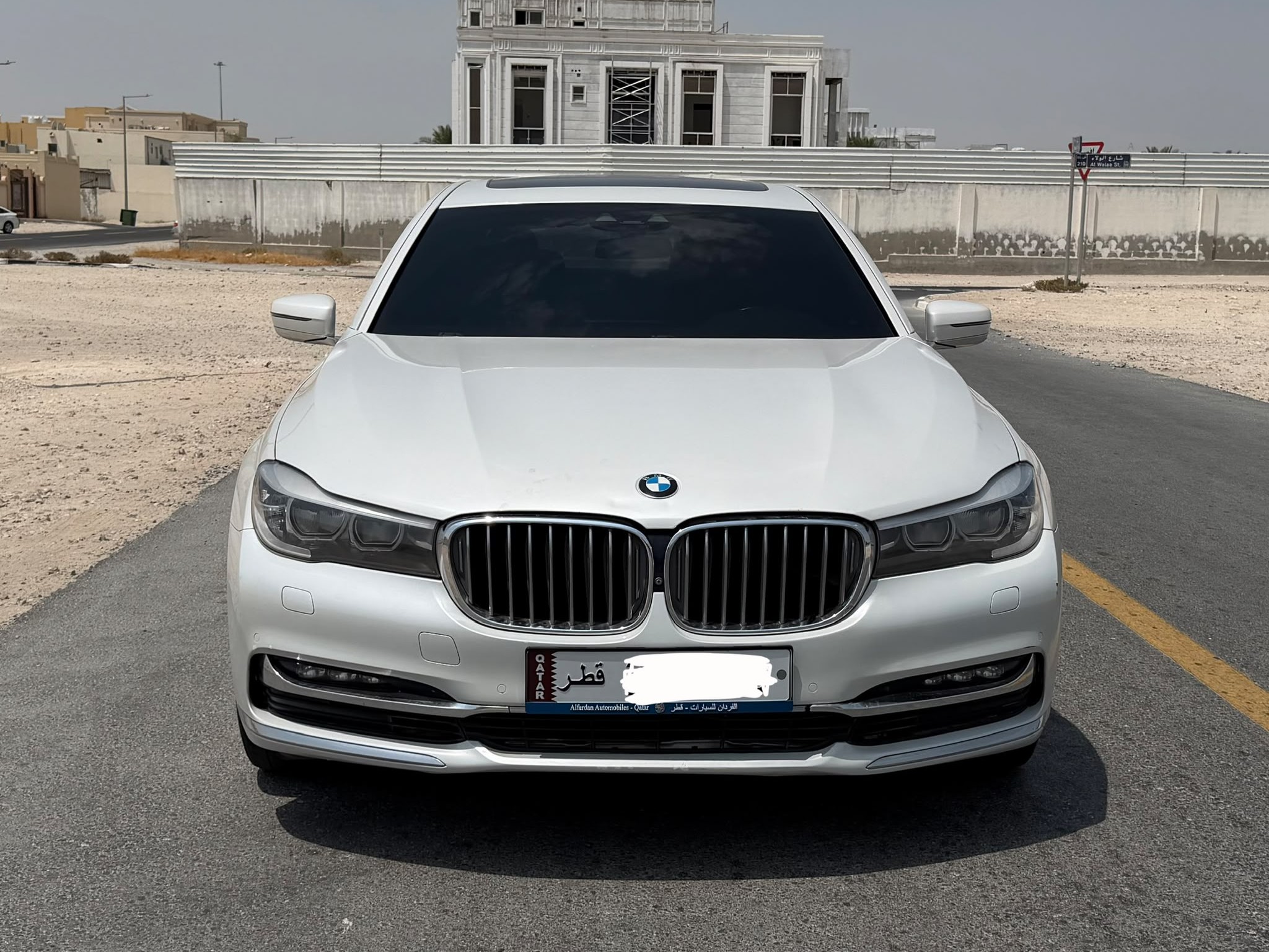 BMW 7-Series 730 Li 2018 - Image 2