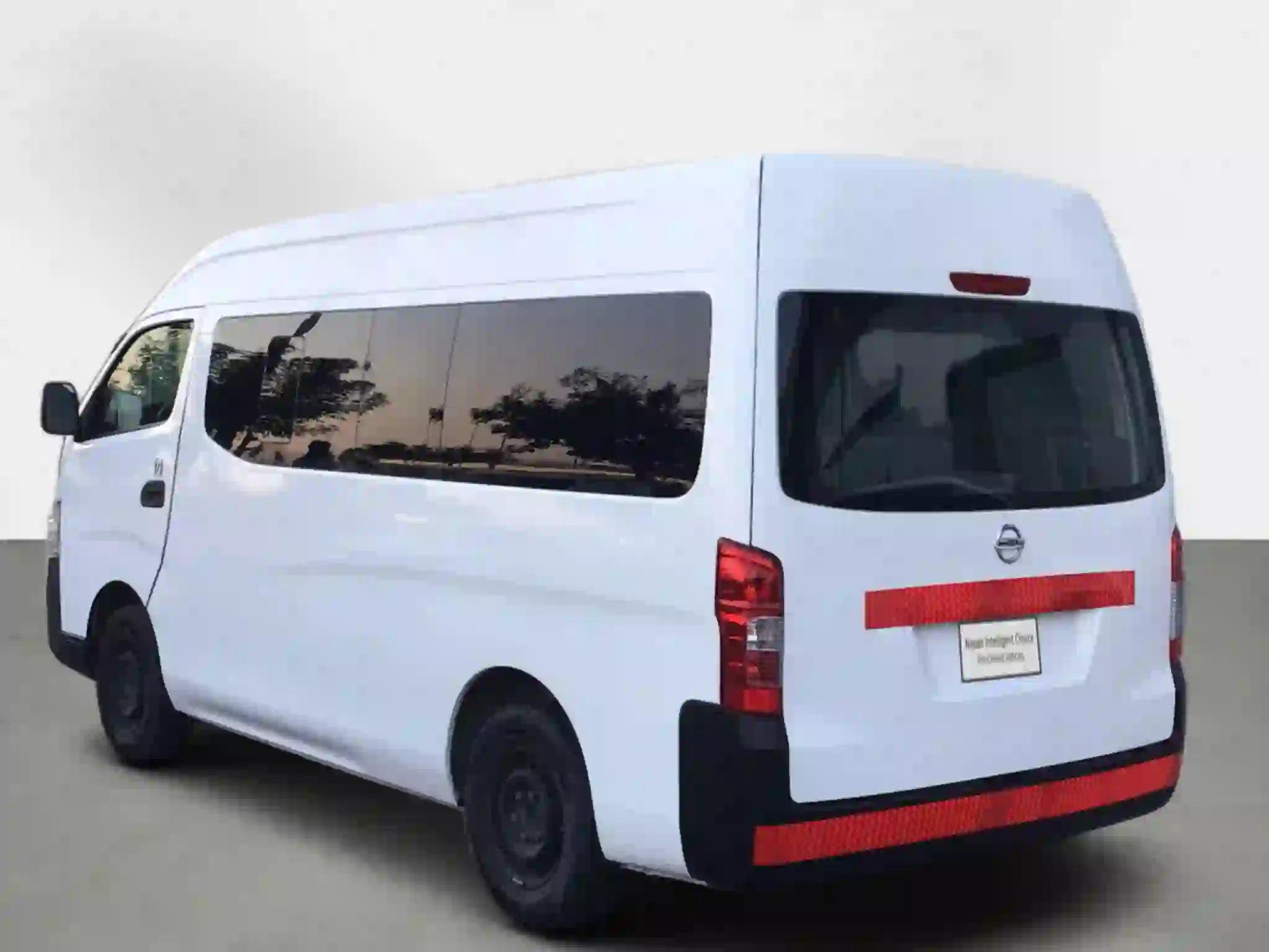 Nissan Urvan 2022 - Image 4