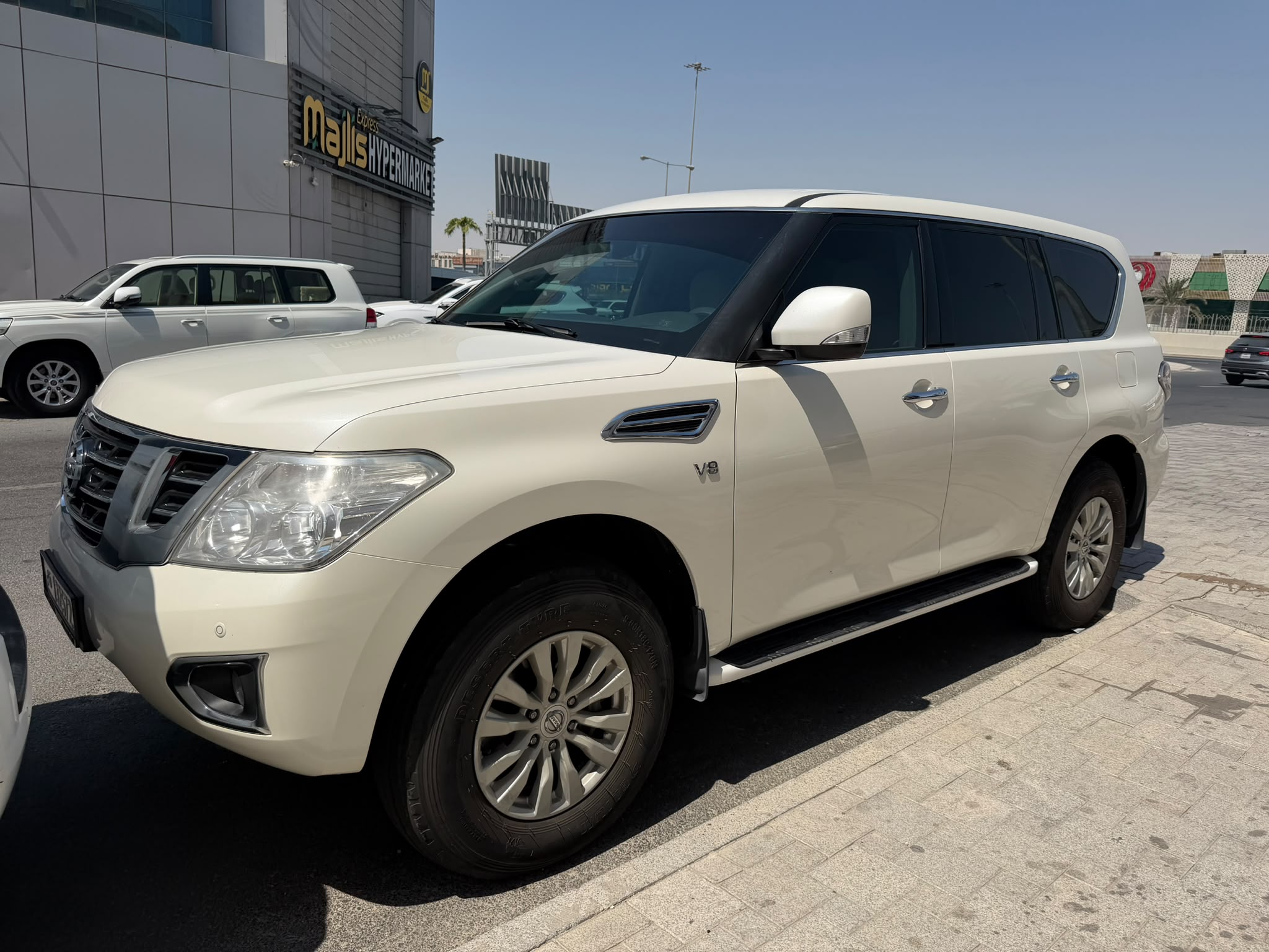 Nissan Patrol SE 2016 - Image 2