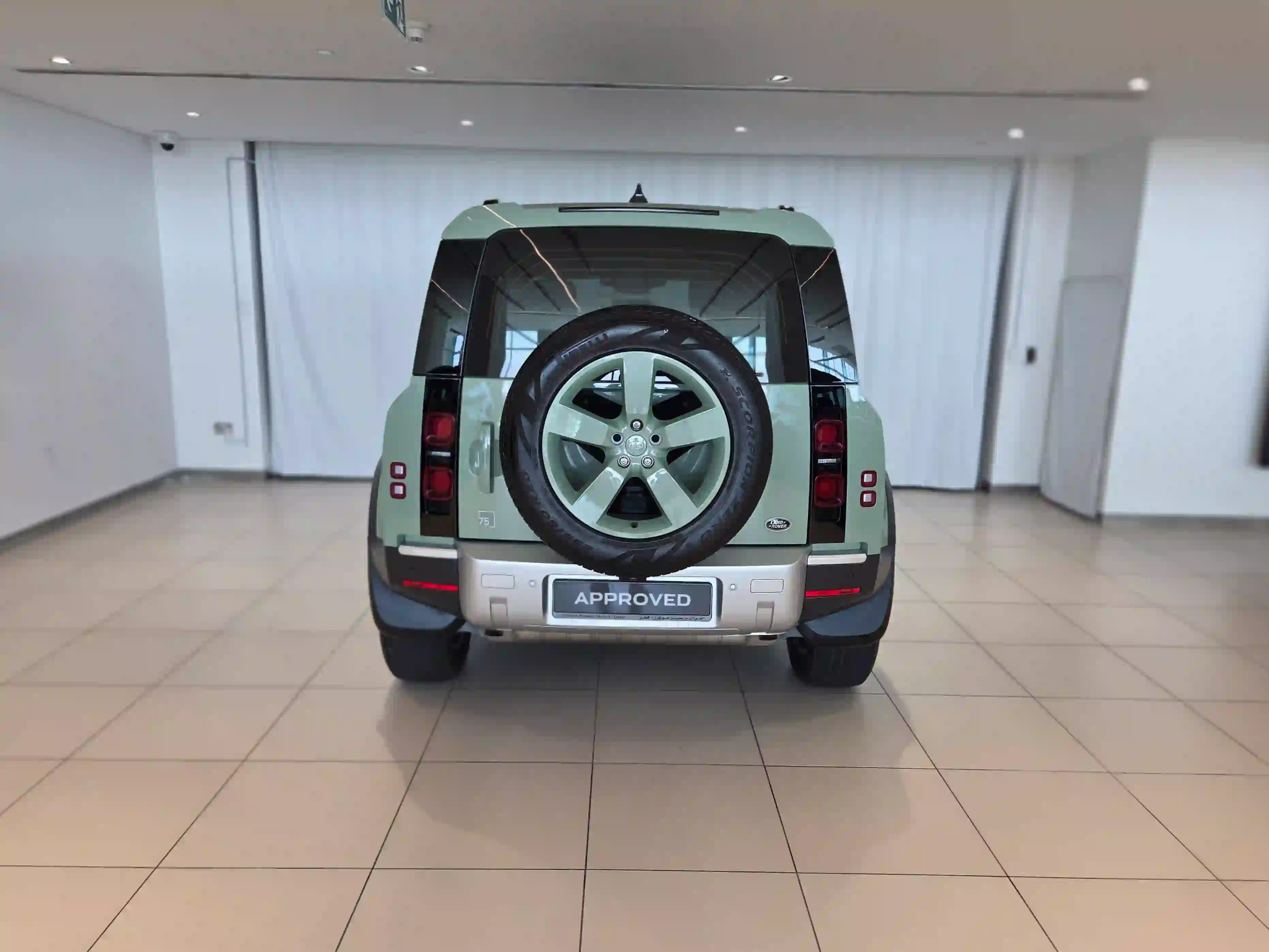 Land Rover Defender 75th Limited Edition 2023 - Image 2