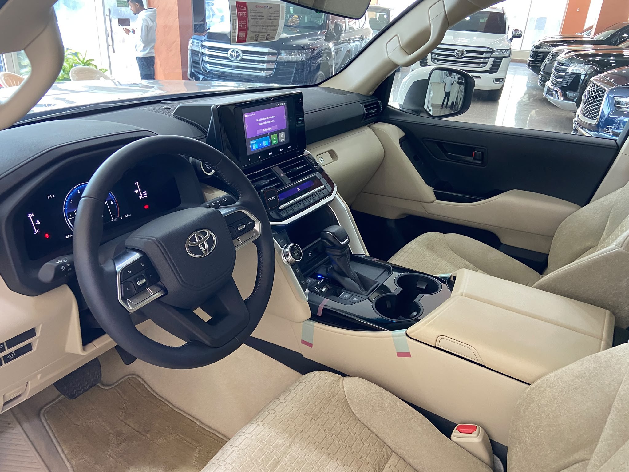 Toyota Land Cruiser GX.R 2026 - Image 4