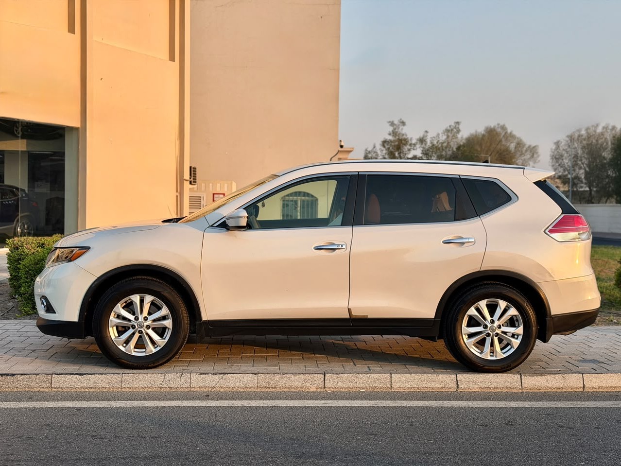 Nissan X-Trail 2015 - Image 4
