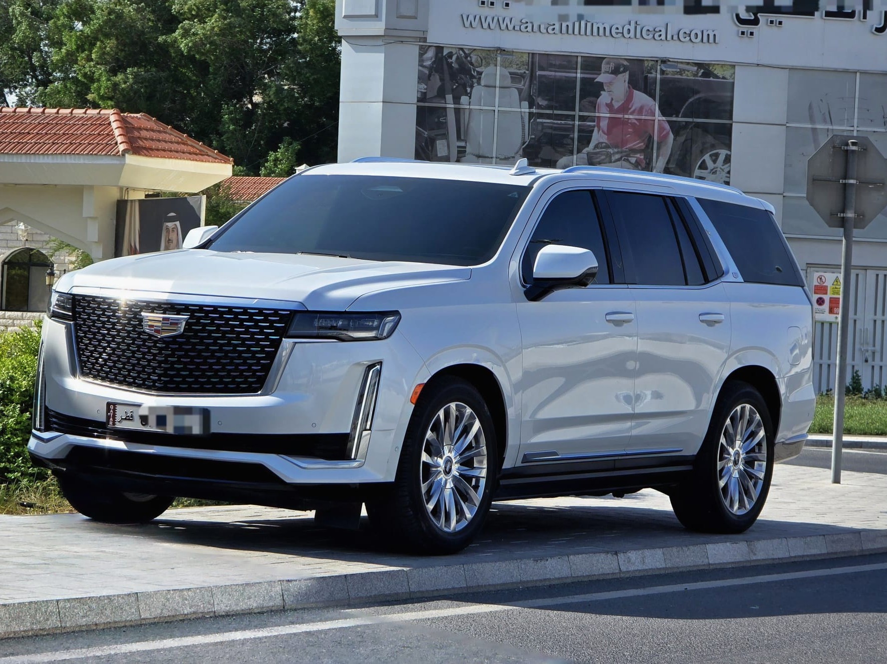 Cadillac Escalade  Esv premium luxury  2024 - Image 3