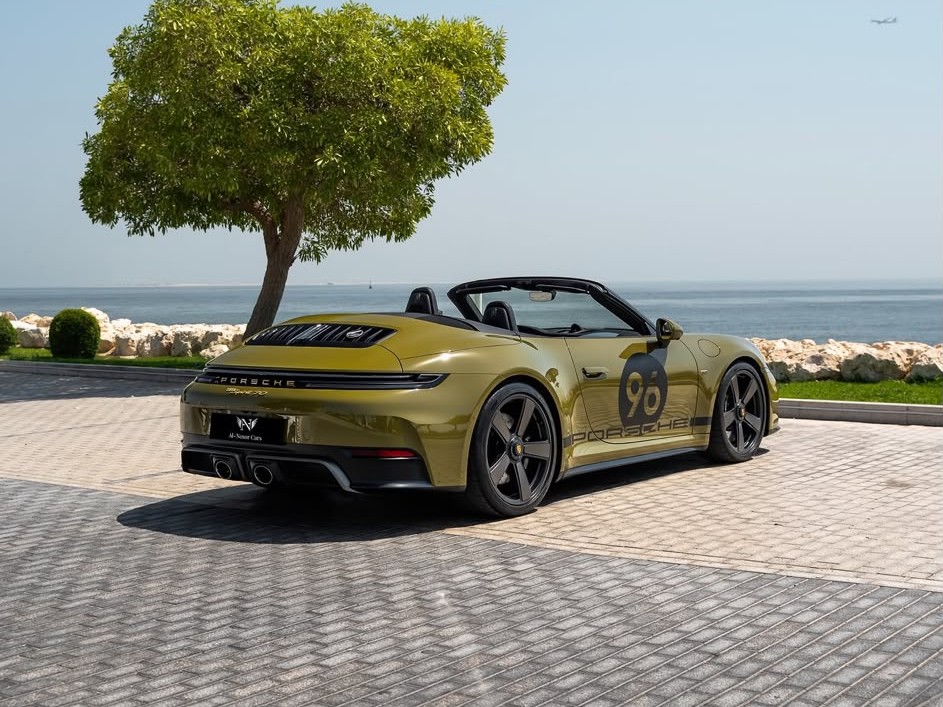 Porsche 911 2025 - Image 4