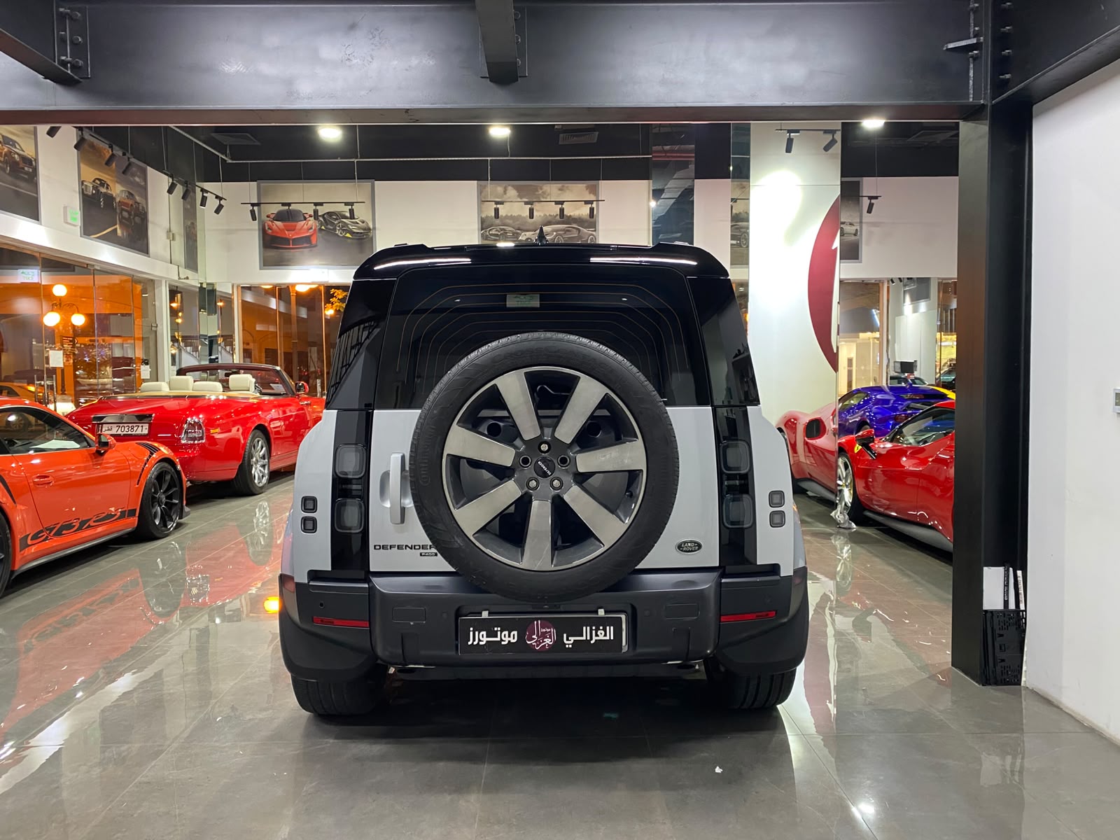Land Rover Defender HSE 2023 - Image 4