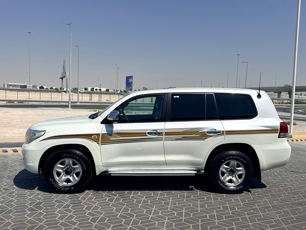 Toyota Land Cruiser GX.R 2009 - Image 3