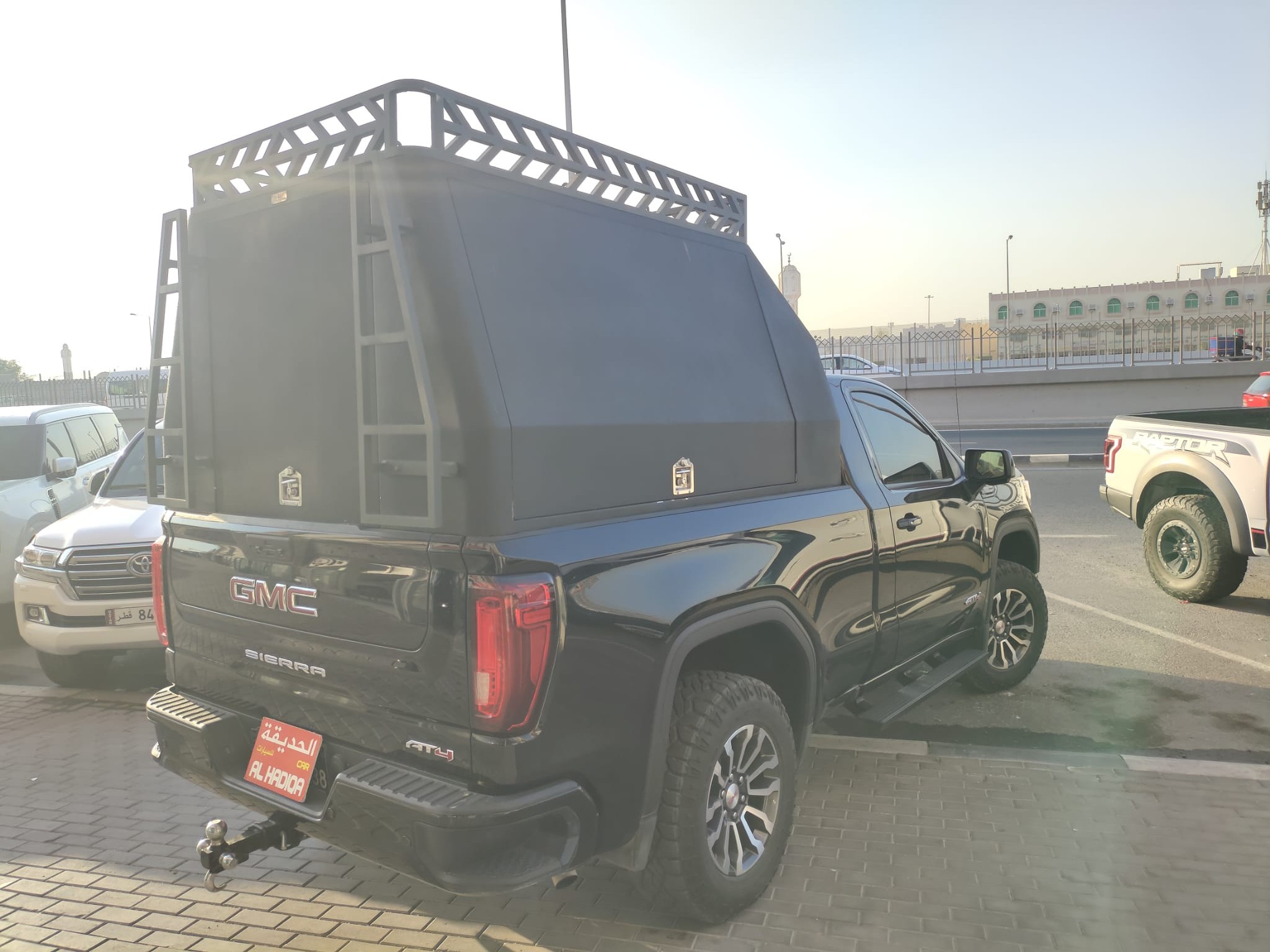 GMC Sierra AT4 2021 - Image 3