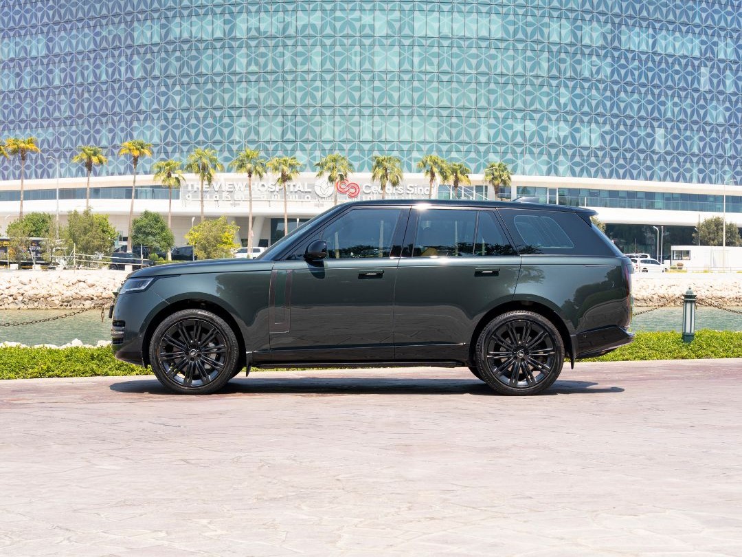 Land Rover Range Rover Vogue SE 2025 - Image 2