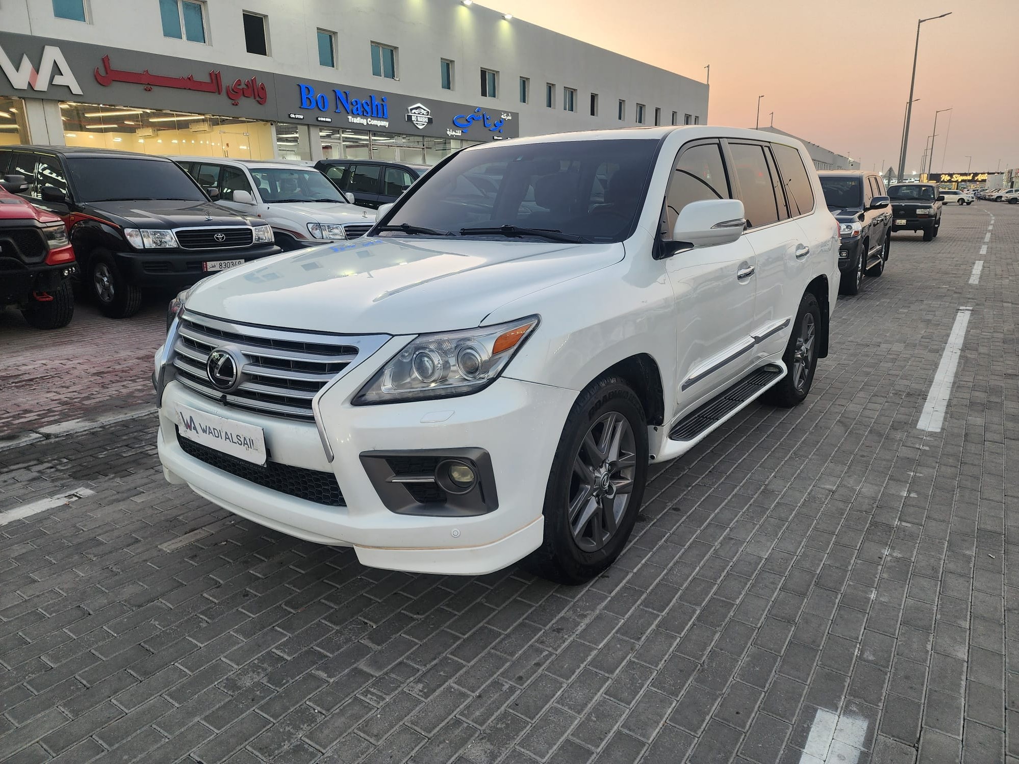 Lexus LX 570 S 2013 - Image 1
