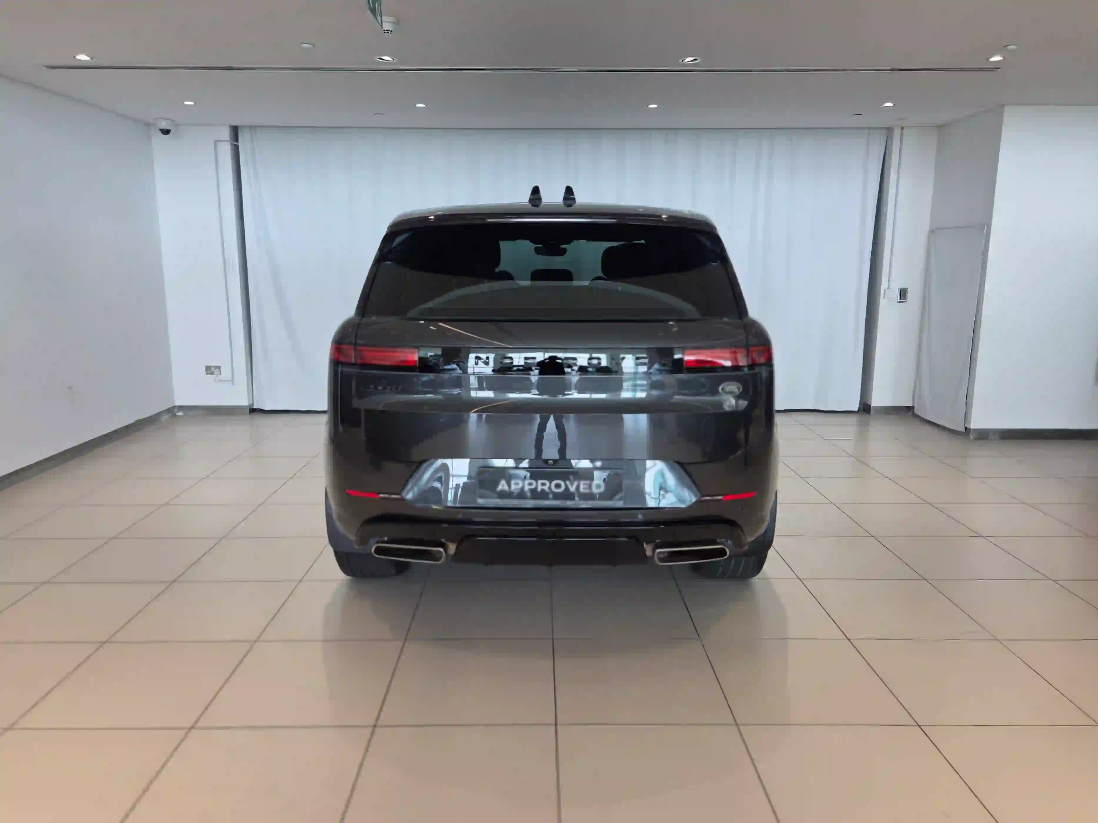 Land Rover Range Rover Sport 3.0i6 Dynamic SE 2023 - Image 2