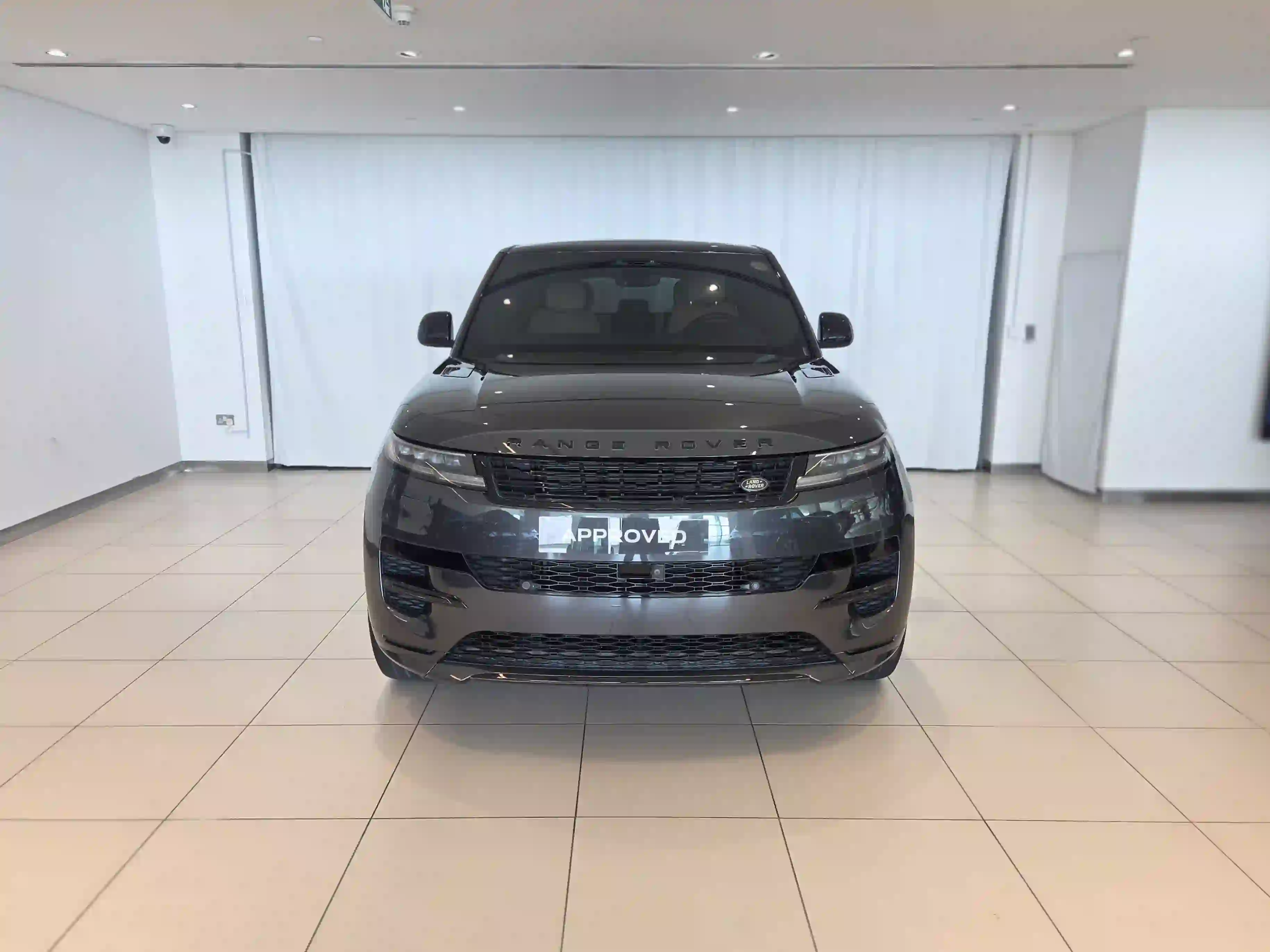 Land Rover Range Rover Sport 3.0i6 Dynamic SE 2023 - Image 4